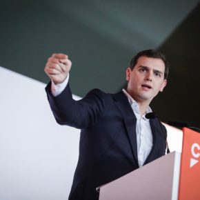 Rivera: “En Cs tenemos las cosas claras y somos firmes: si Rajoy quiere que termine la legislatura tiene que cumplir con las 150 medidas firmadas con Cs”