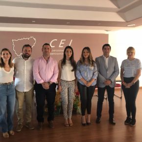 Cs Jaén y AJE abordan asuntos sobre emprendimiento, consolidación de la empresa, economía sumergida y formación profesional dual