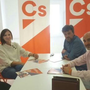 María Cantos promoverá convenios de colaboración con el Secretariado Gitano que incidan en la educación de los menores